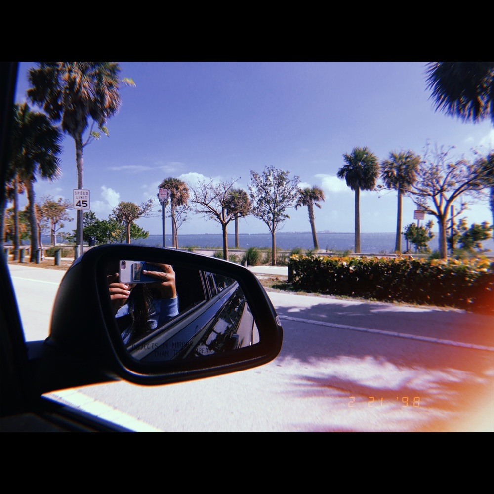 Meet your Posher, Camila